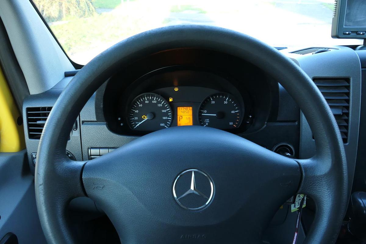 Gebraucht Mercedes-Benz SPRINTER 310 CDI MAXI EURO-5 KOFFER REGALE KAMERA DURCHGANG