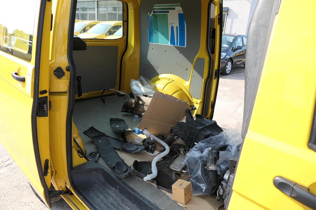 Gebraucht Volkswagen T5 Transporter 2.0 TDI 2-Sitzer PARKTRONIK EURO5 2xSCHIEBETÜR CoC