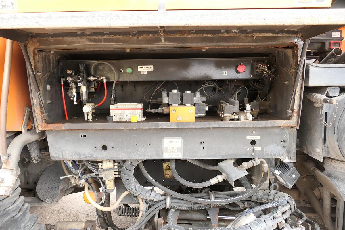 Gebraucht MAN TGL 12.250 4x2 BL Kehrmaschine