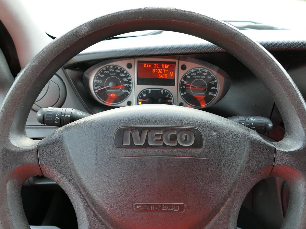 Gebraucht Iveco Daily 35 S11 C30C AUTOMATIK KAMERA MAXI Regale DURCHGANG