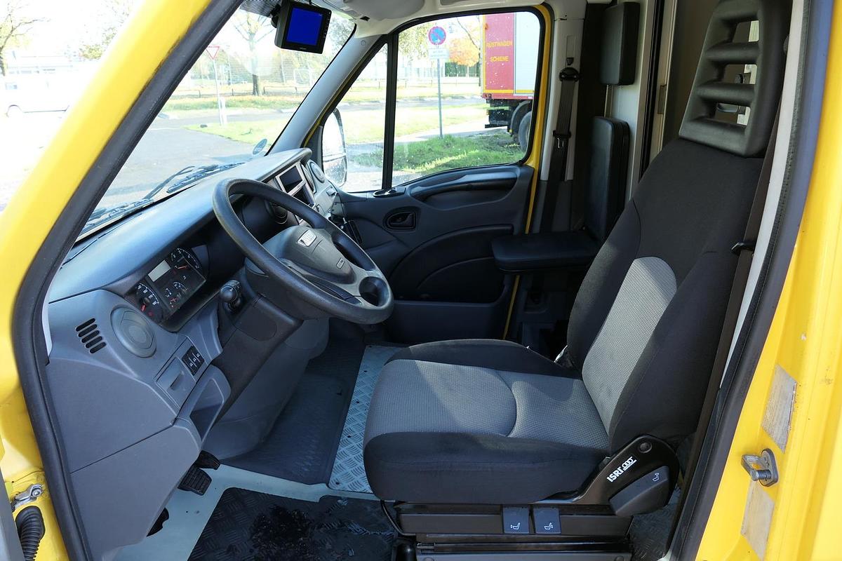 Gebraucht Iveco Daily 35 S11 C30C AUTOMATIK KAMERA Regale LUFT DURCHGANG EURO-5 CoC