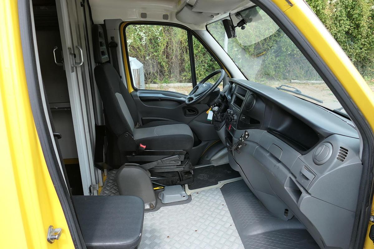 Gebraucht Iveco Daily 35 S11 C30C AUTOMATIK KAMERA Regale LUFT DURCHGANG EURO-5 CoC