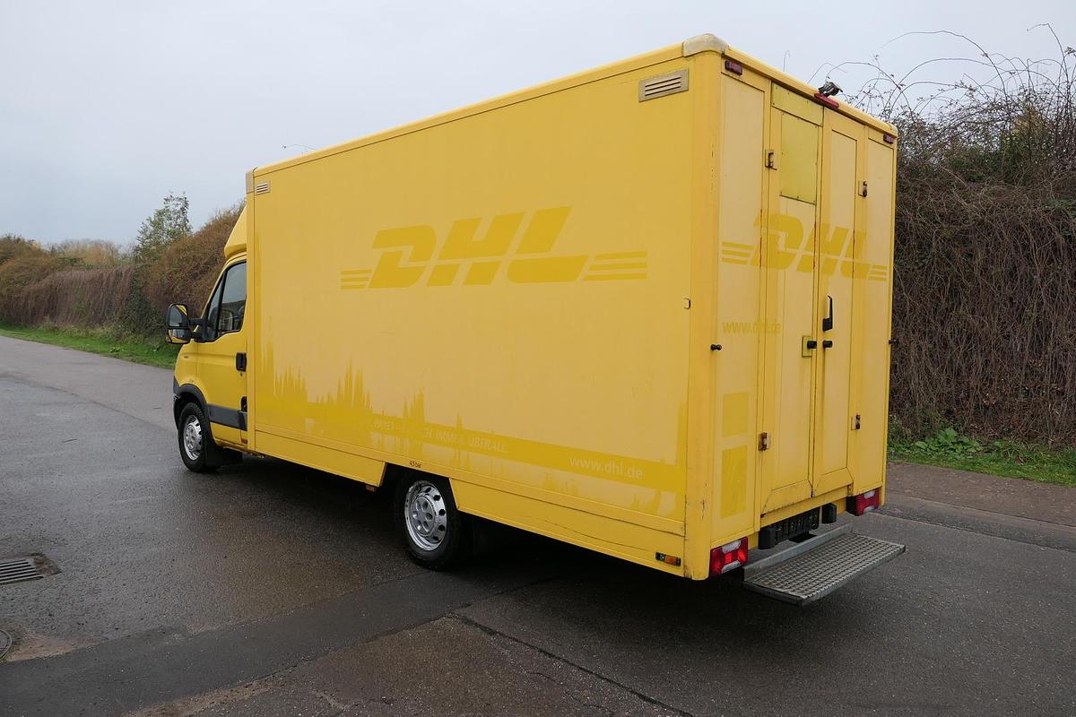 Gebraucht Iveco Daily 35 S11 C30C AUTOMATIK KAMERA Regale LUFT DURCHGANG EURO-5 CoC