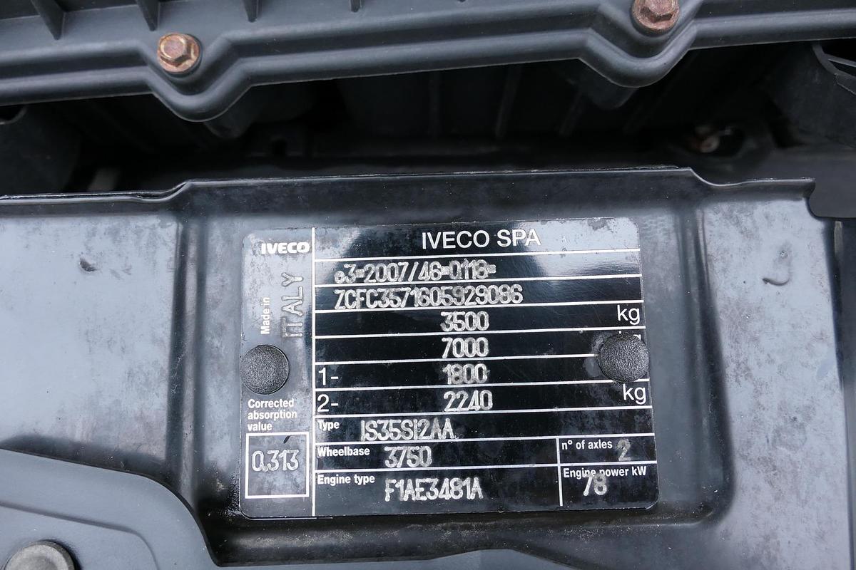 Gebraucht Iveco Daily 35 S11 C30C AUTOMATIK KAMERA Regale LUFT DURCHGANG EURO-5 CoC