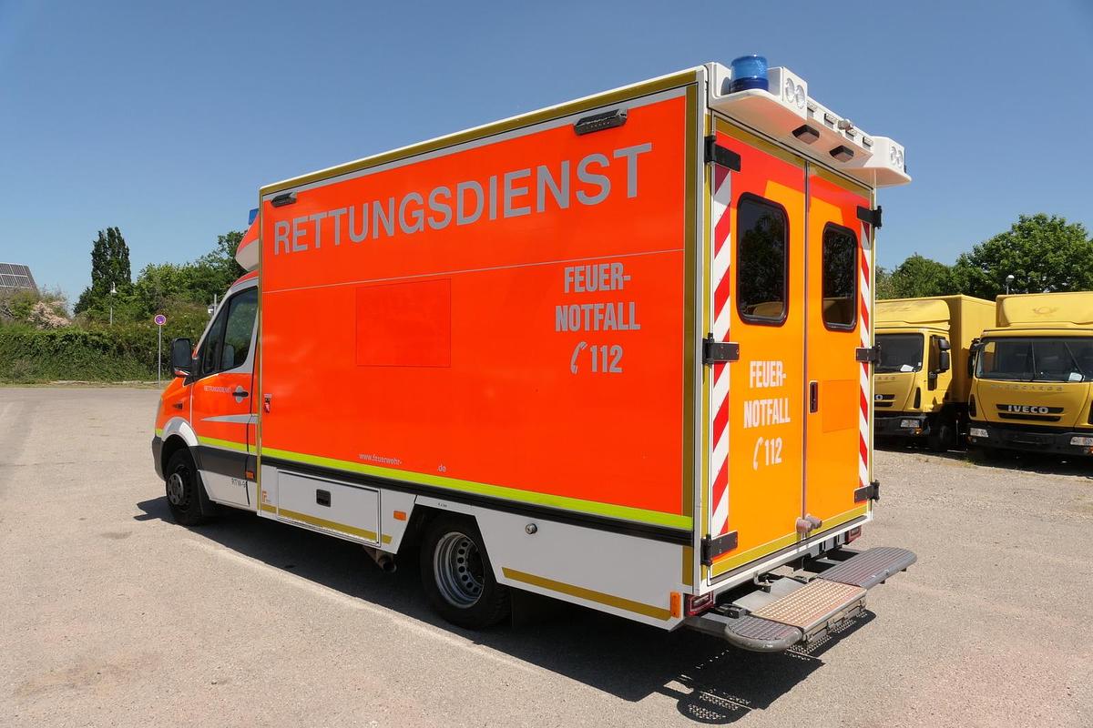 Gebraucht Mercedes-Benz Sprinter 519 CDI Klima Krankenwagen