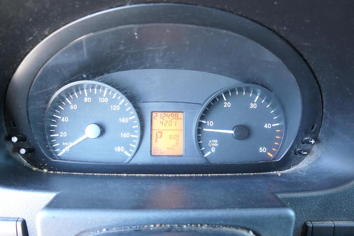 Gebraucht Mercedes-Benz SPRINTER 310 CDI MAXI EURO-5 KOFFER REGALE KAMERA DURCHGANG