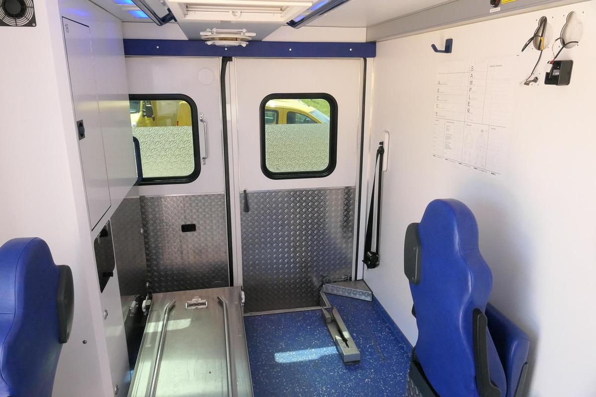 Gebraucht Mercedes-Benz Sprinter 519 CDI Klima Krankenwagen