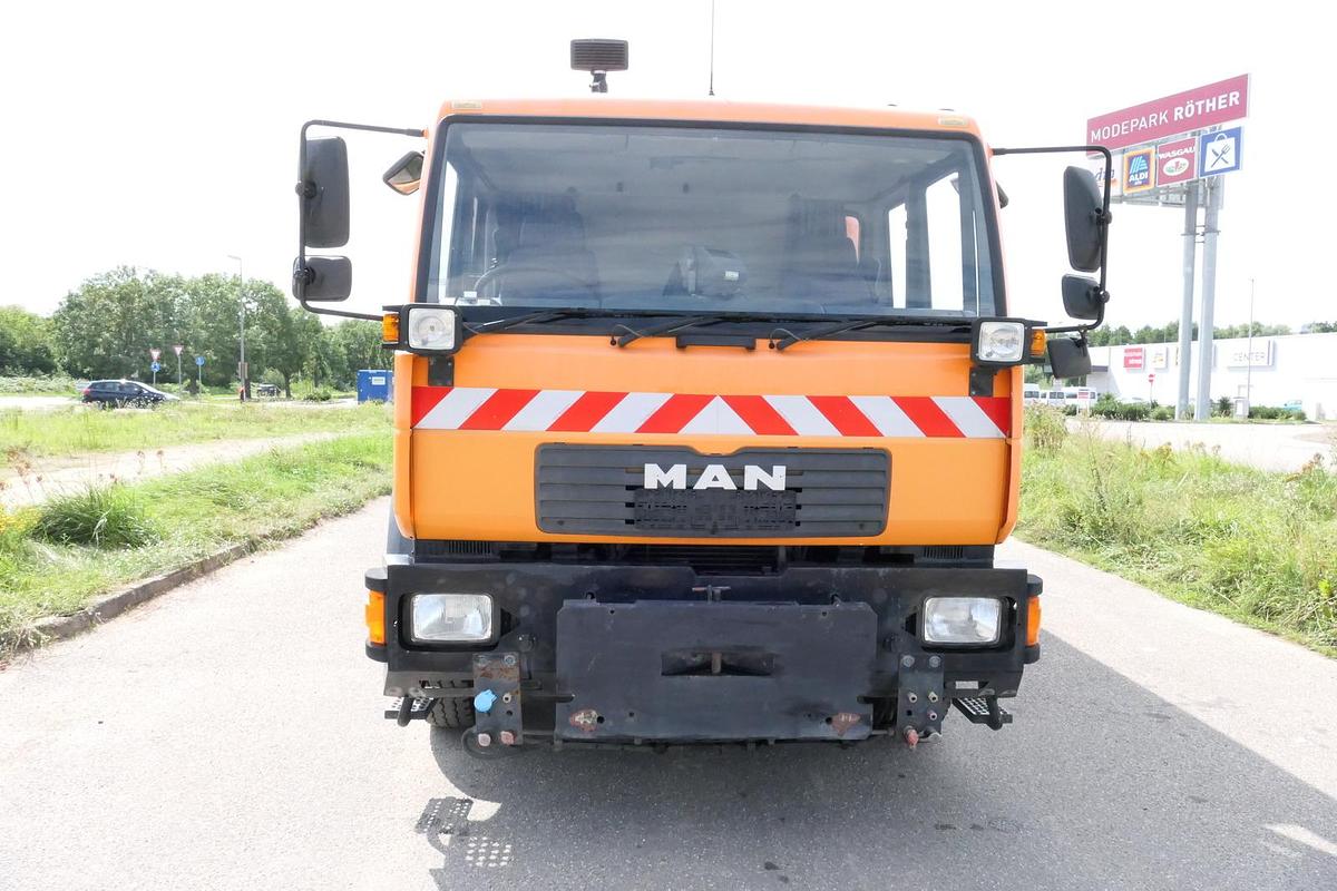 Gebraucht MAN LE 1608 KOMMUNAL KROLL BY SFZ - Rechtslenker