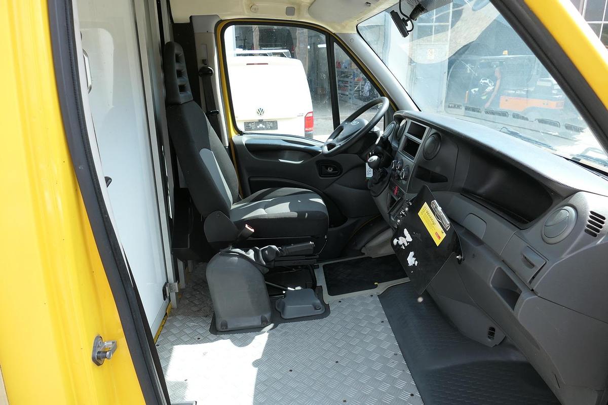 Gebraucht Iveco Daily 35 S11 C30C AUTOMATIK KAMERA Regale LUFT DURCHGANG EURO-5 CoC