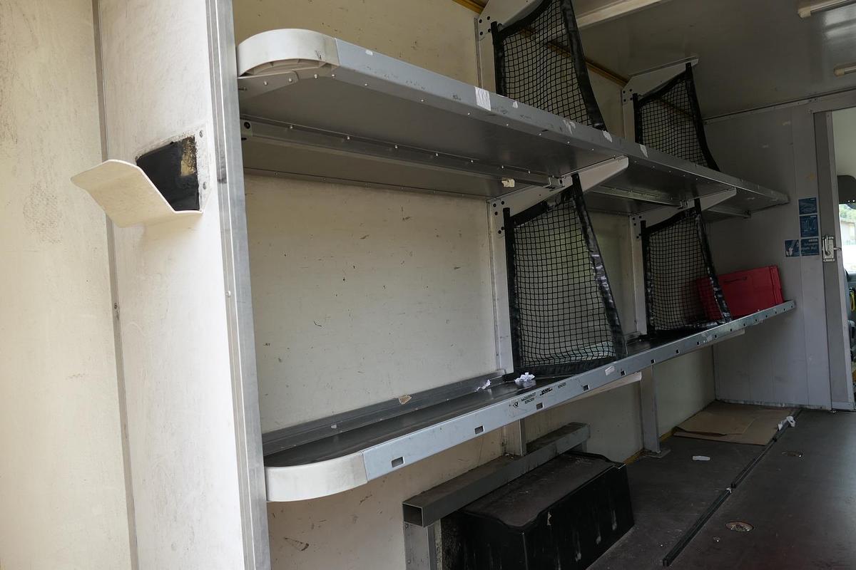 Gebraucht Mercedes-Benz SPRINTER 310 CDI MAXI EURO-5 KOFFER DURCHGANG REGALE KAMERA