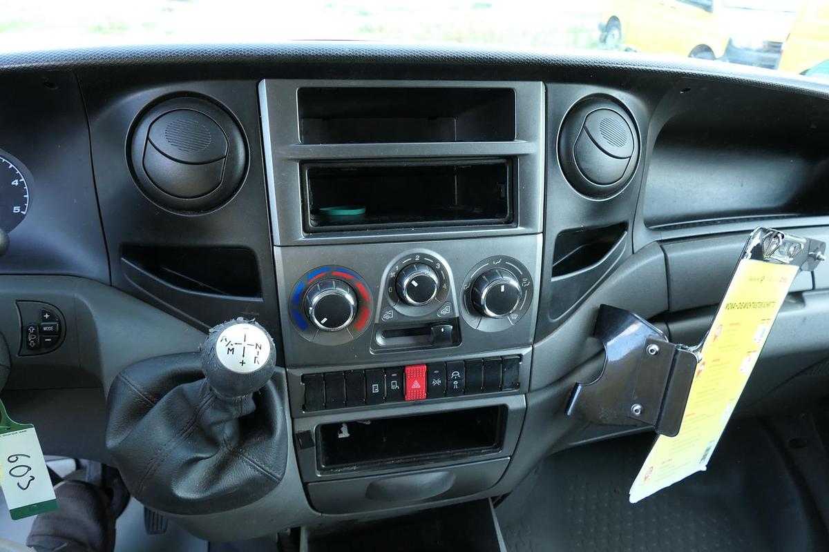 Gebraucht Iveco Daily 35 S11 C30C AUTOMATIK KAMERA MAXI KAMERA Regale LUFT - EURO 5 - CoC