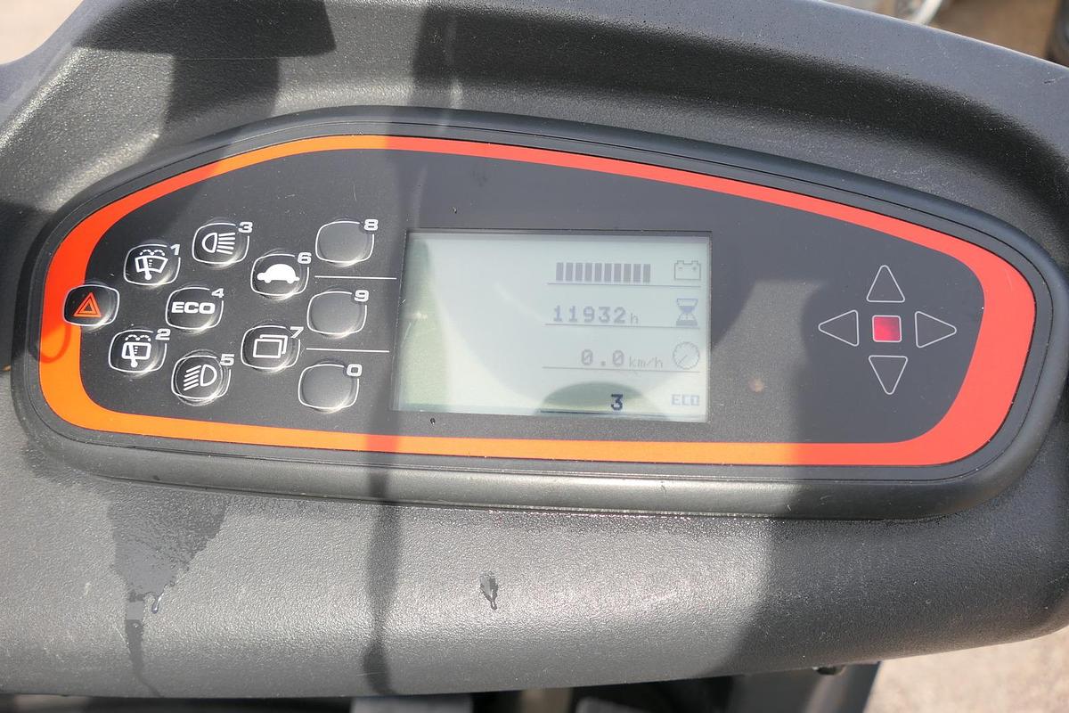 Gebraucht Linde P 60 Z Schlepper Batterie 49/2019 3-Rad