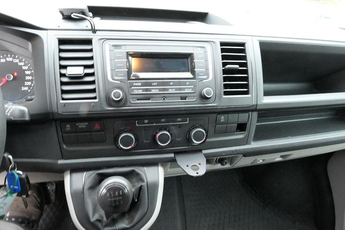 Gebraucht Volkswagen T6 2.0 TDI 4Motion Kurz Klima Werkstatteinbauten COC AHK