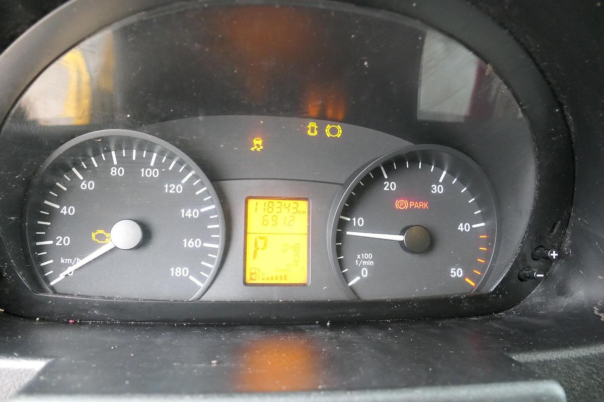 Gebraucht Mercedes-Benz SPRINTER 310 CDI MAXI EURO-5 KOFFER REGALE KAMERA DURCHGANG