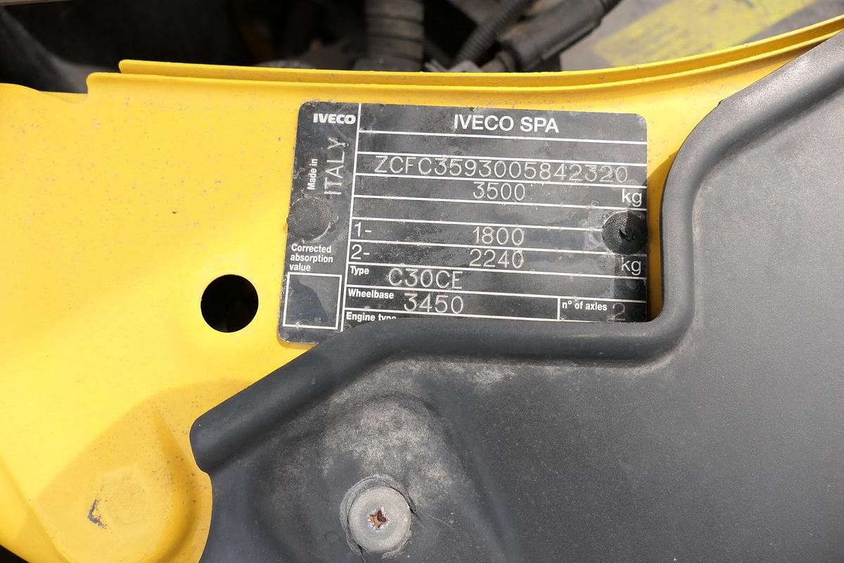 Gebraucht Iveco Daily 35 S C30CE A/P PZF Original Iveco Elektro REGALE KAMERA LUFT