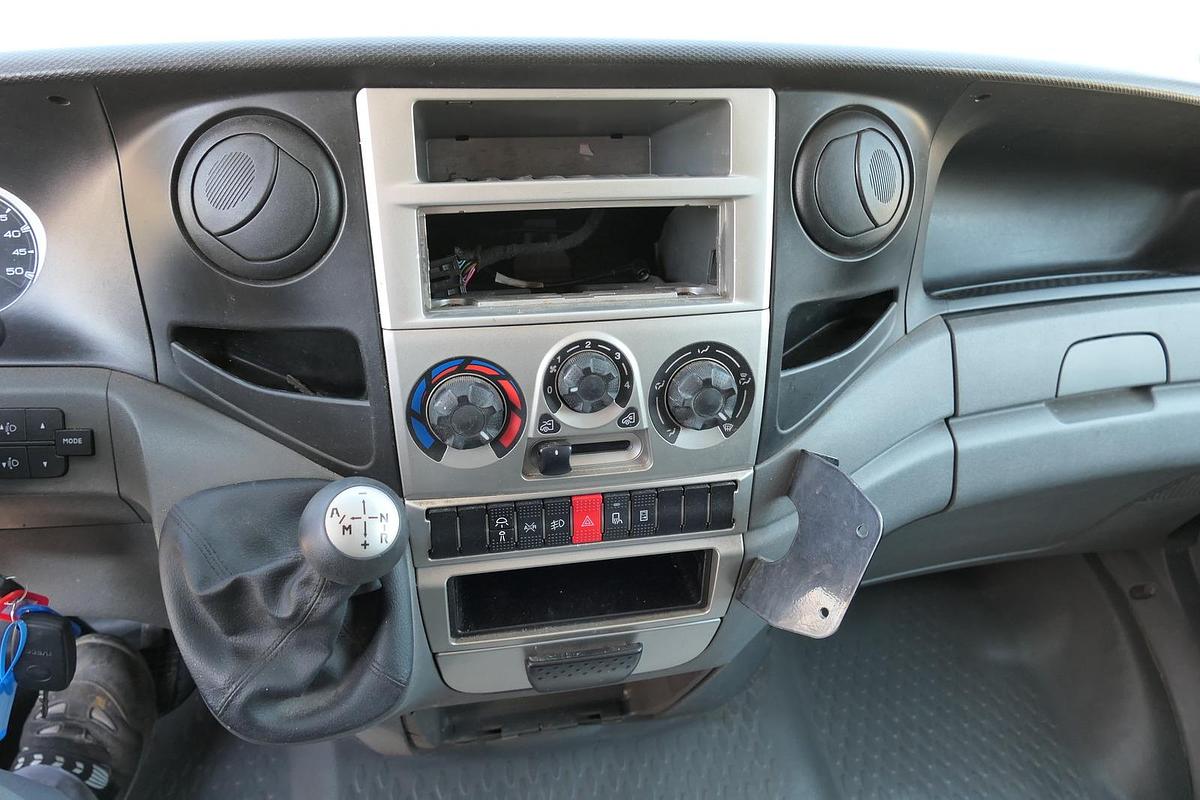 Gebraucht Iveco Daily 35 S11 C30C AUTOMATIK KAMERA MAXI Regale LUFT DURCHGANG