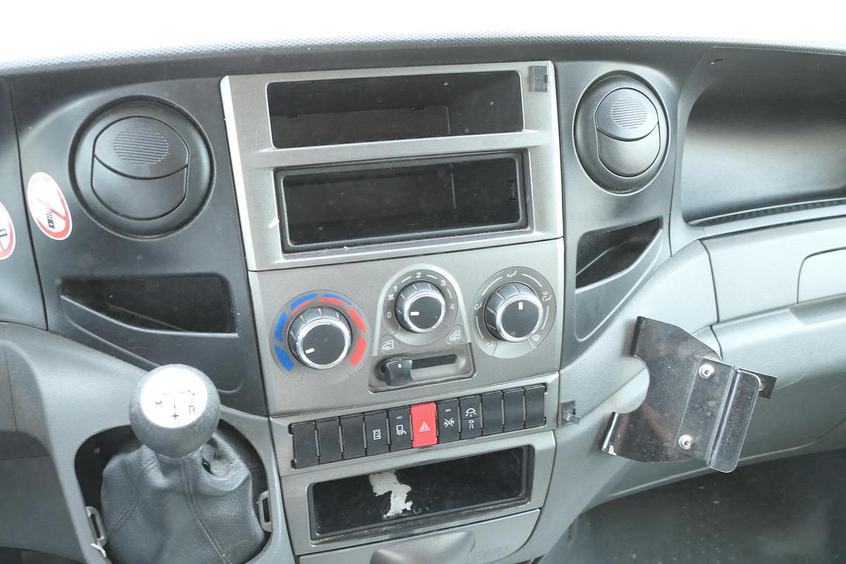 Gebraucht Iveco Daily 35 S11 C30C AUTOMATIK KAMERA Regale LUFT DURCHGANG EURO-5 CoC