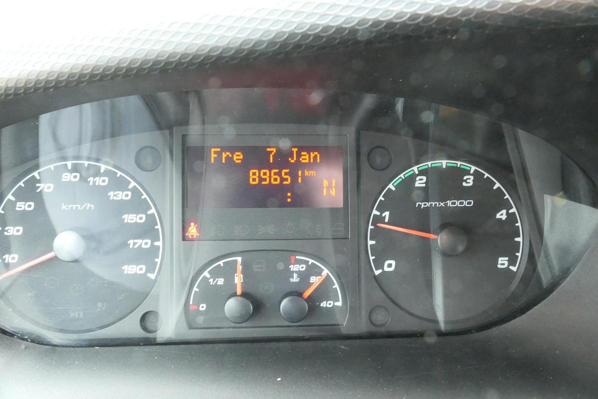 Gebraucht Iveco Daily 35 S11 C30C AUTOMATIK KAMERA Regale LUFT DURCHGANG EURO-5 CoC