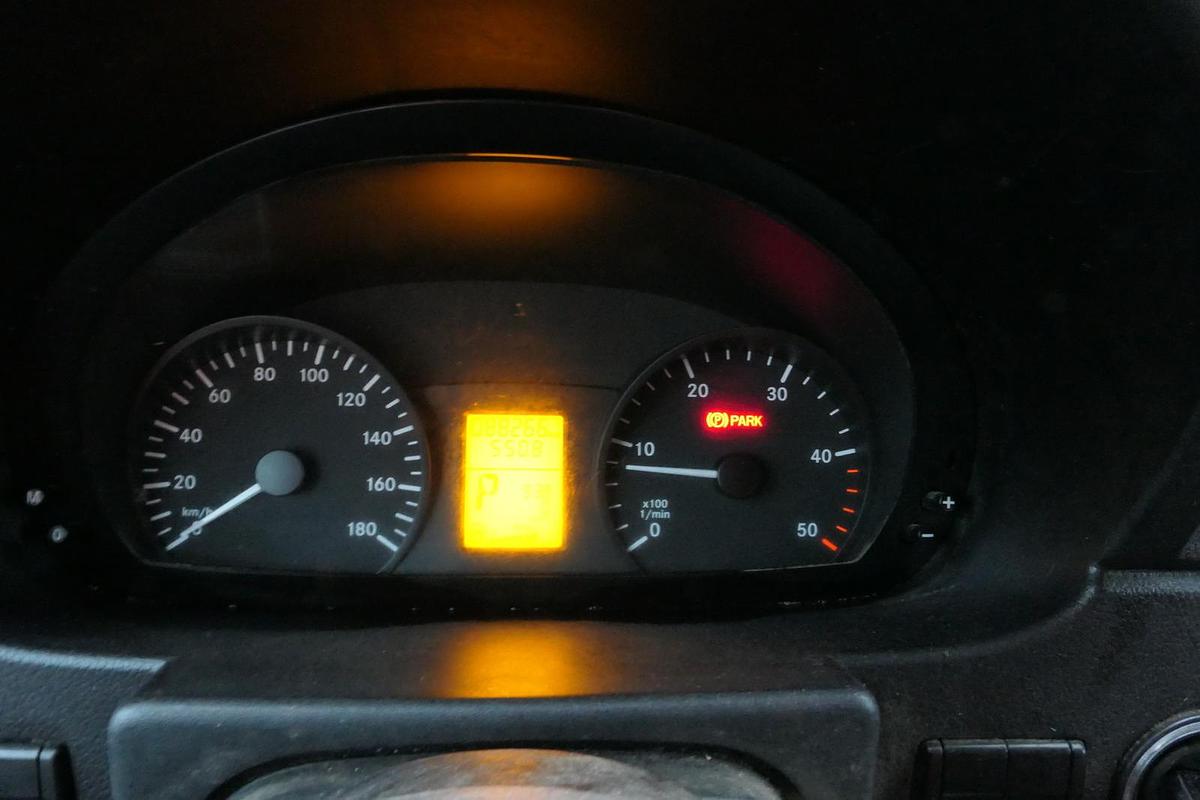 Gebraucht Mercedes-Benz SPRINTER 310 CDI MAXI EURO-5 KOFFER REGALE KAMERA DURCHGANG