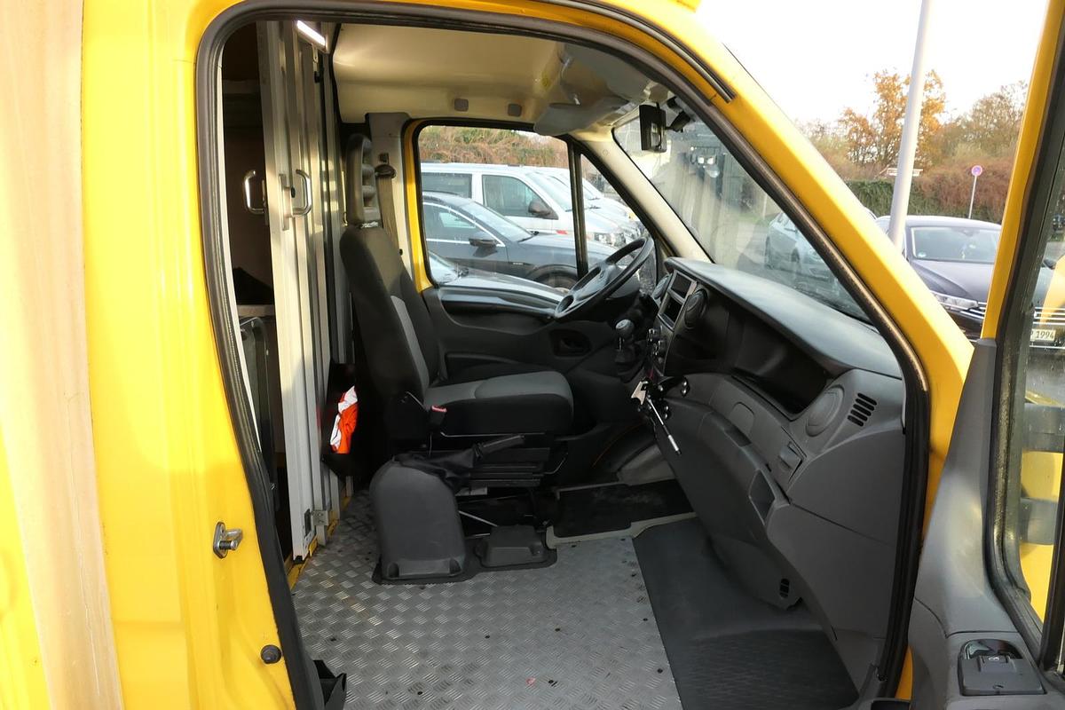 Gebraucht Iveco Daily 35 S11 C30C AUTOMATIK KAMERA MAXI KAMERA Regale LUFT - EURO 5 - CoC