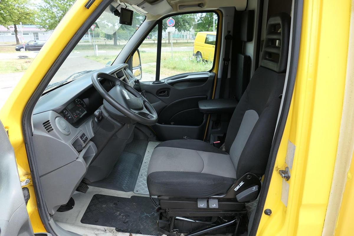 Gebraucht Iveco Daily 35 S11 C30C AUTOMATIK KAMERA Regale LUFT DURCHGANG EURO-5 CoC