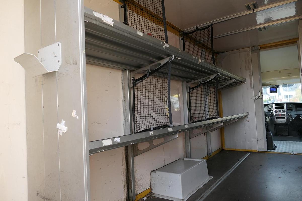 Gebraucht Iveco Daily 35 S11 C30C AUTOMATIK KAMERA MAXI Regale DURCHGANG