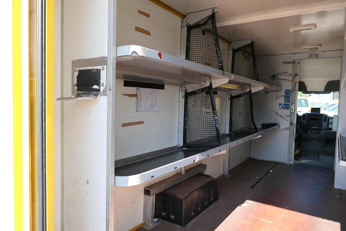Gebraucht Mercedes-Benz SPRINTER 310 CDI MAXI EURO-5 KOFFER DURCHGANG REGALE KAMERA SERVICE