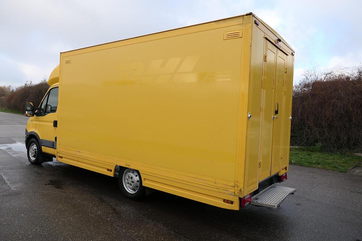 Gebraucht Iveco Daily 35 S11 C30C KURZ AUTOMATIK KAMERA Regale LUFT DURCHGANG EURO-5 CoC