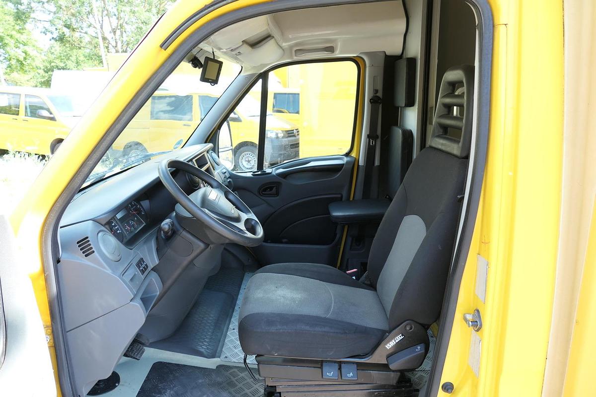 Gebraucht Iveco Daily 35 S11 C30C AUTOMATIK KAMERA Regale LUFT DURCHGANG EURO-5 CoC