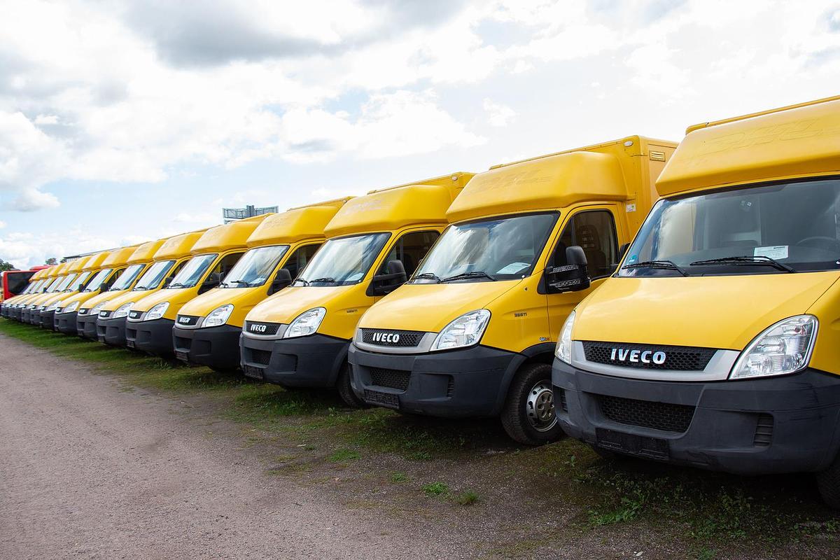 Gebraucht Iveco Daily 35 S11 C30C AUTOMATIK KAMERA MAXI Regale DURCHGANG
