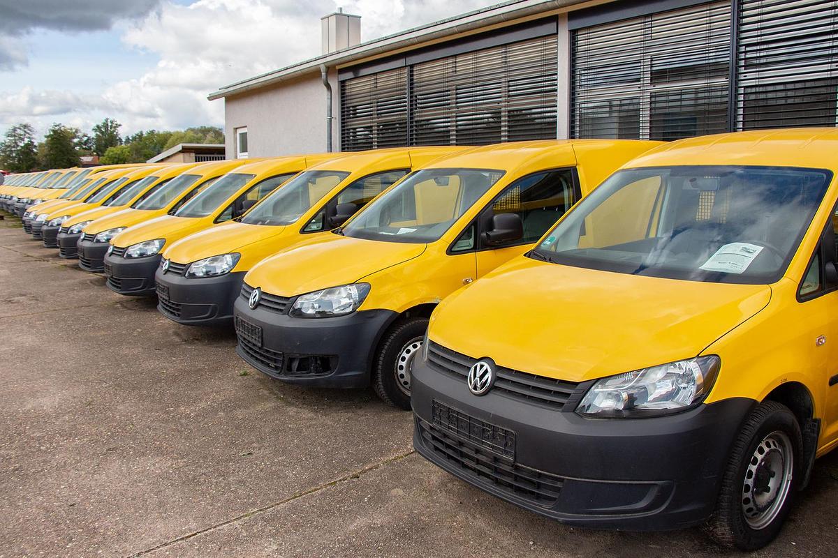 Gebraucht Volkswagen Caddy 2.0 TDI EURO-5 PARKTRONIK 6-GANG 2xSCHIEBETÜR CoC SERVICE VW 140tkm