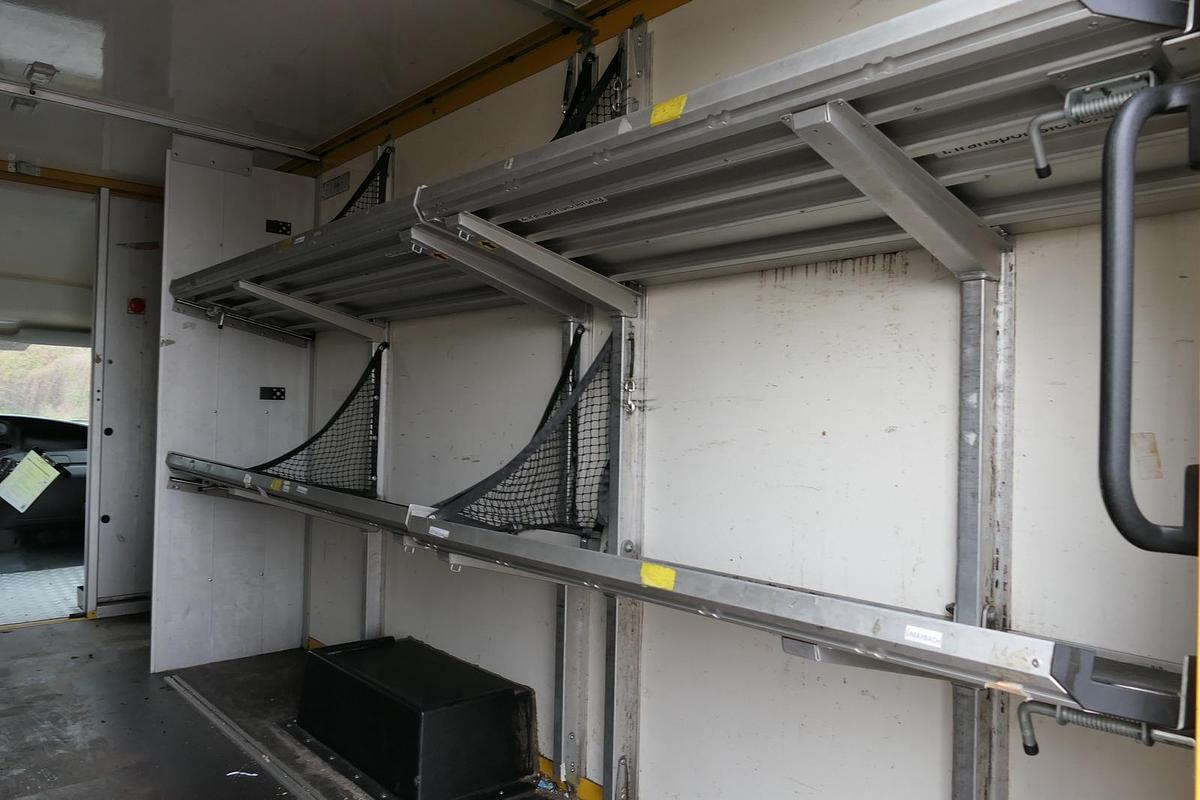 Gebraucht Iveco Daily 35 S11 C30C AUTOMATIK KAMERA Regale LUFT DURCHGANG EURO-5 CoC