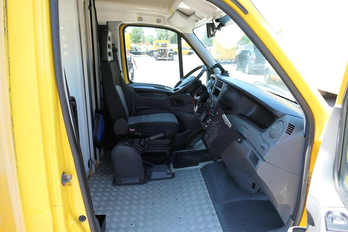 Gebraucht Iveco Daily 35 S11 C30C AUTOMATIK KAMERA Regale LUFT DURCHGANG EURO-5 CoC