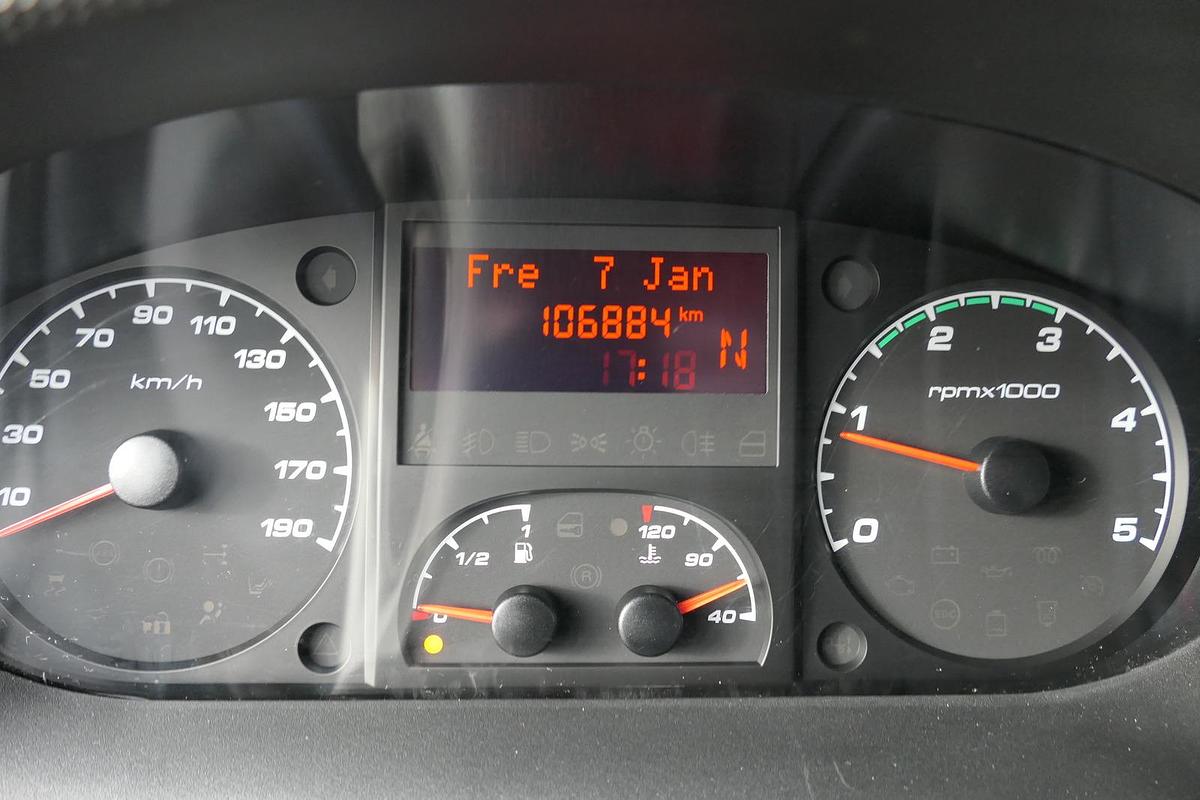 Gebraucht Iveco Daily 35 S11 C30C AUTOMATIK KAMERA Regale LUFT DURCHGANG EURO-5 CoC