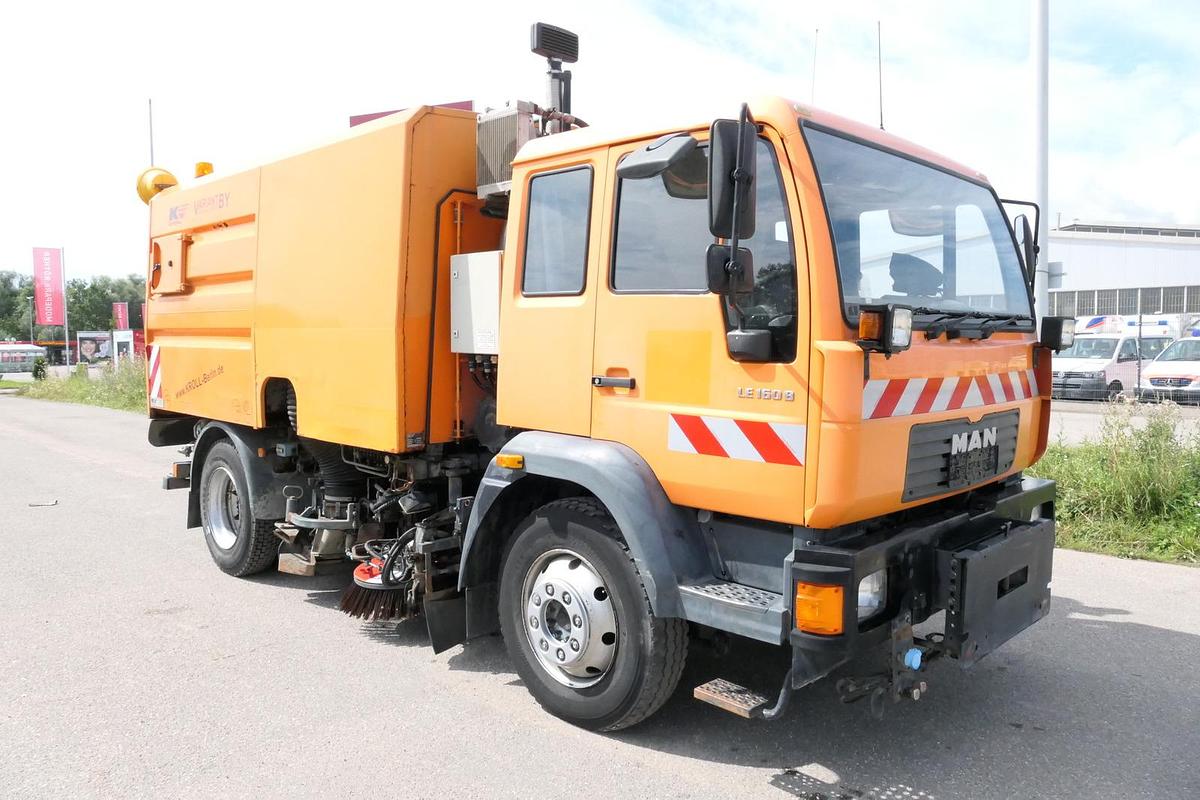 Gebraucht MAN LE 1608 KOMMUNAL KROLL BY SFZ - Rechtslenker