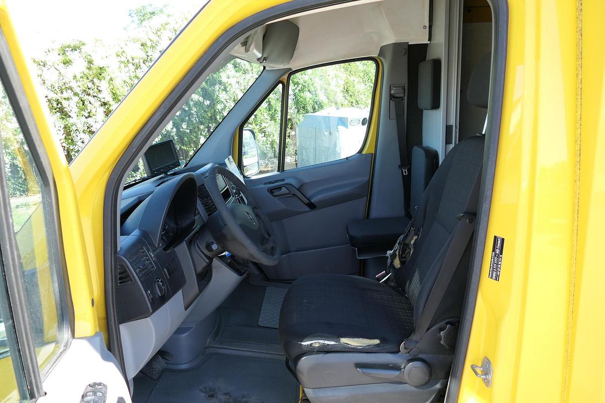 Gebraucht Mercedes-Benz SPRINTER 310 CDI MAXI EURO-5 KOFFER REGALE KAMERA DURCHGANG