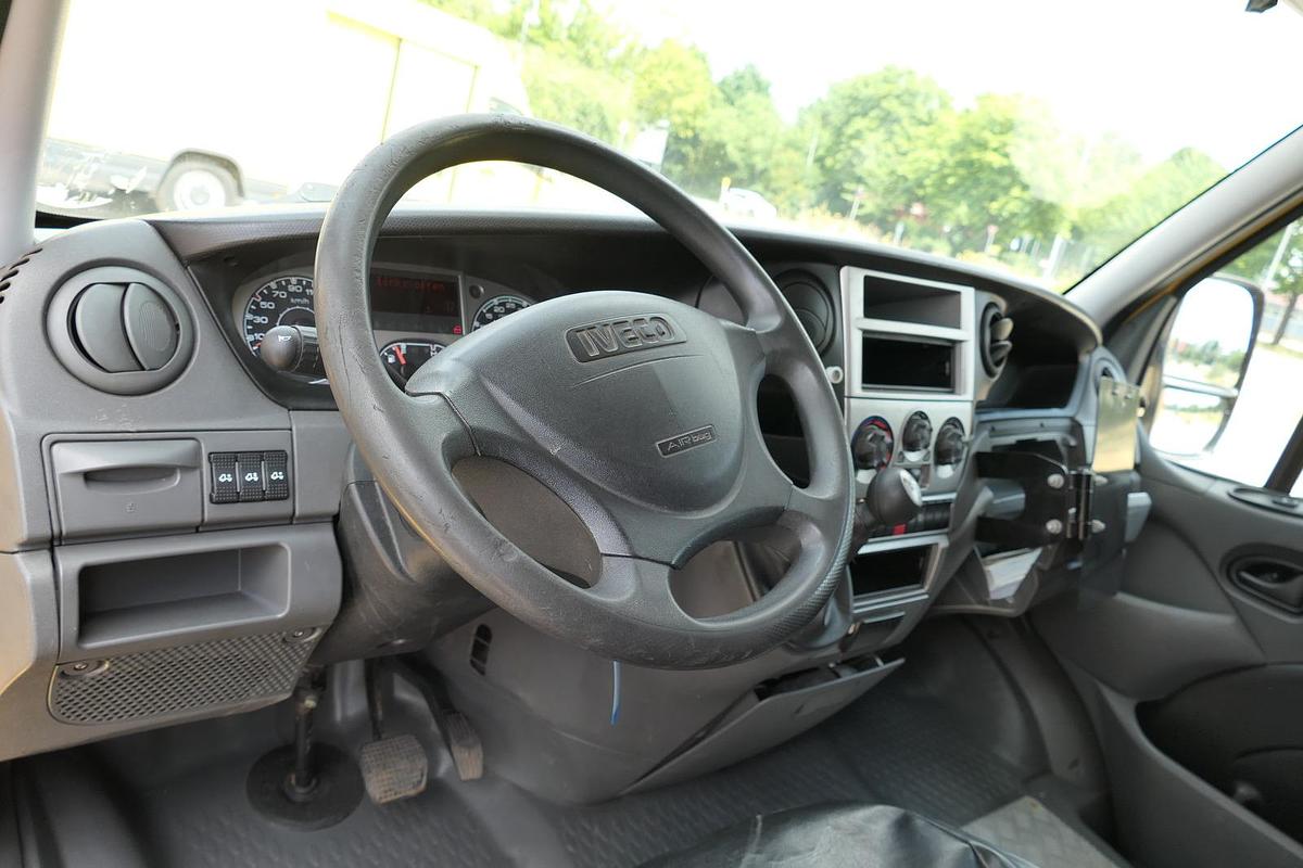 Gebraucht Iveco Daily 35 S11 C30C AUTOMATIK KAMERA MAXI Regale DURCHGANG