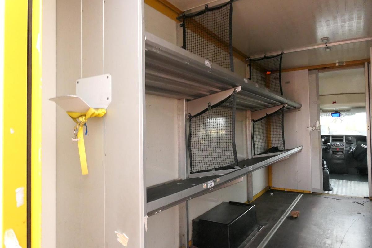 Gebraucht Iveco Daily 35 S11 C30C AUTOMATIK Regale LUFT - EURO 5 - CoC