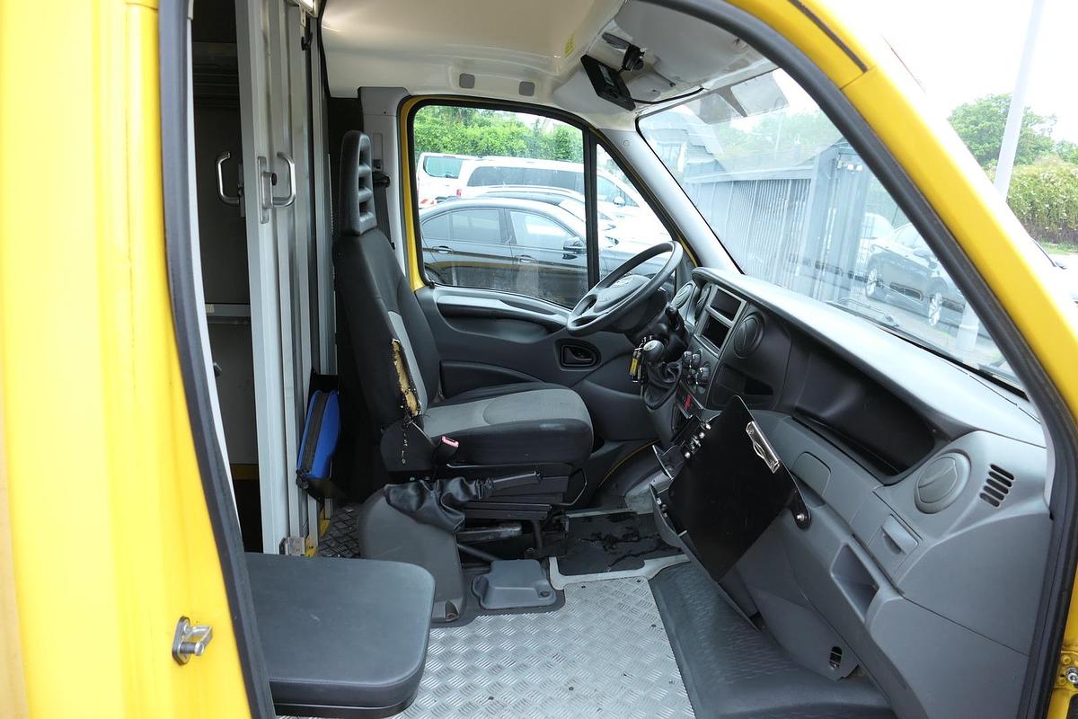 Gebraucht Iveco Daily 35 S11 C30C AUTOMATIK KAMERA Regale LUFT DURCHGANG EURO-5 CoC