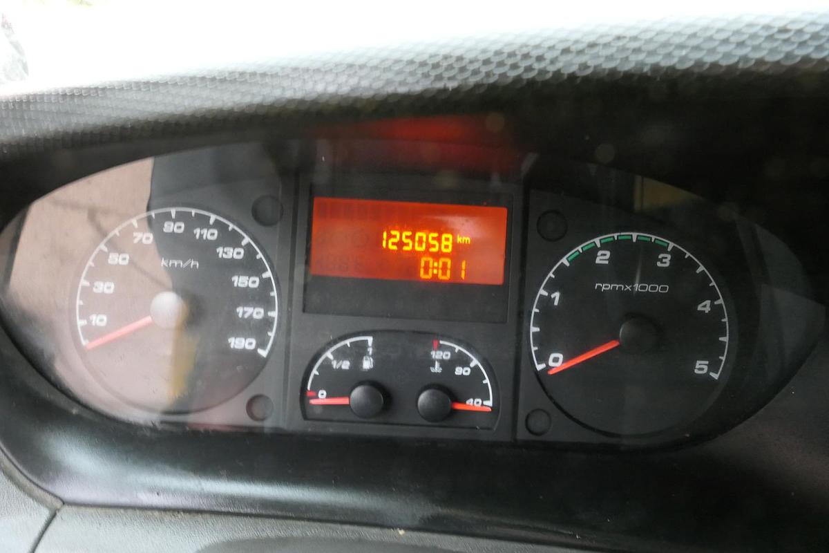 Gebraucht Iveco Daily 35 S11 C30C AUTOMATIK KAMERA Regale LUFT DURCHGANG EURO-5 CoC