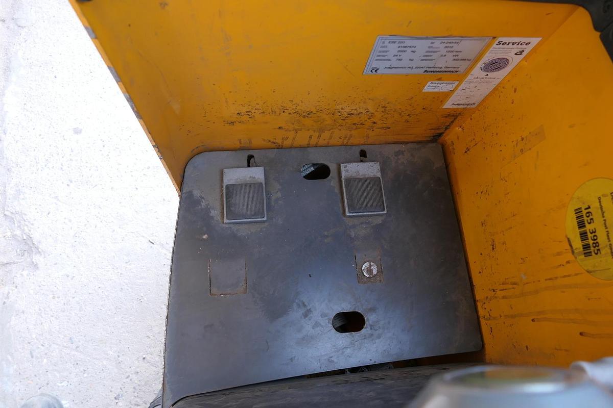 Gebraucht Jungheinrich ESE 220 Batterie 09/2018 lange Gabeln!
