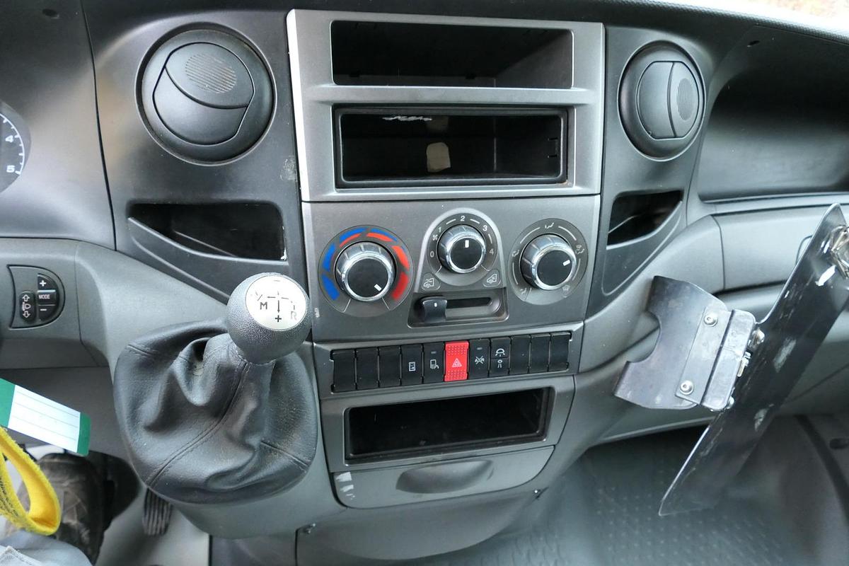 Gebraucht Iveco Daily 35 S11 C30C AUTOMATIK KAMERA Regale LUFT DURCHGANG EURO-5 CoC