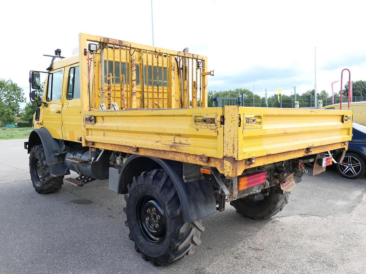 Gebraucht Unimog U4000 437/25 DoKa AHK KLIMA STANDHEIZUNG EURO-4