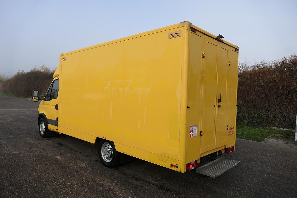 Gebraucht Iveco Daily 35 S11 C30C AUTOMATIK KAMERA Regale LUFT DURCHGANG EURO-5 CoC