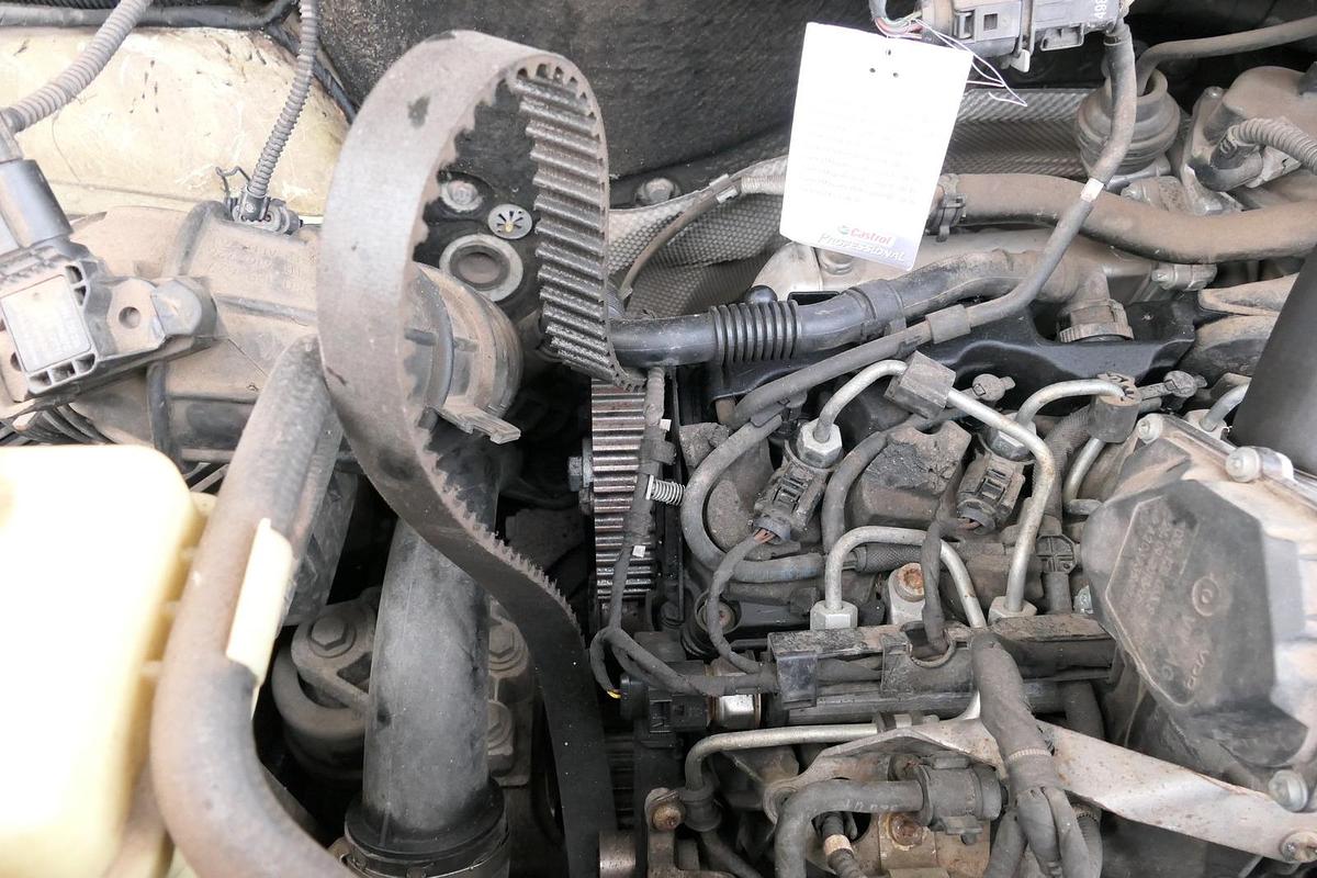 Gebraucht Volkswagen T5 Transporter 2.0 TDI 2-Sitzer PARKTRONIK EURO5 2xSCHIEBETÜR CoC