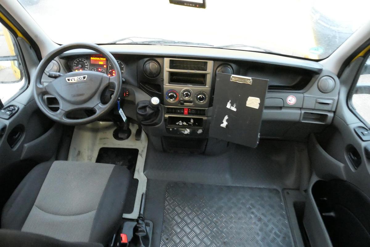 Gebraucht Iveco Daily 35 S11 C30C AUTOMATIK KAMERA Regale LUFT DURCHGANG EURO-5 CoC