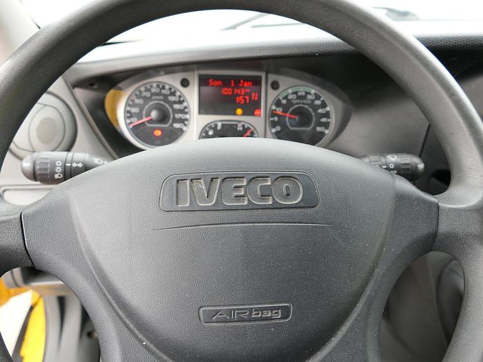 Gebraucht Iveco Daily 35 S11 C30C AUTOMATIK KAMERA MAXI Regale
