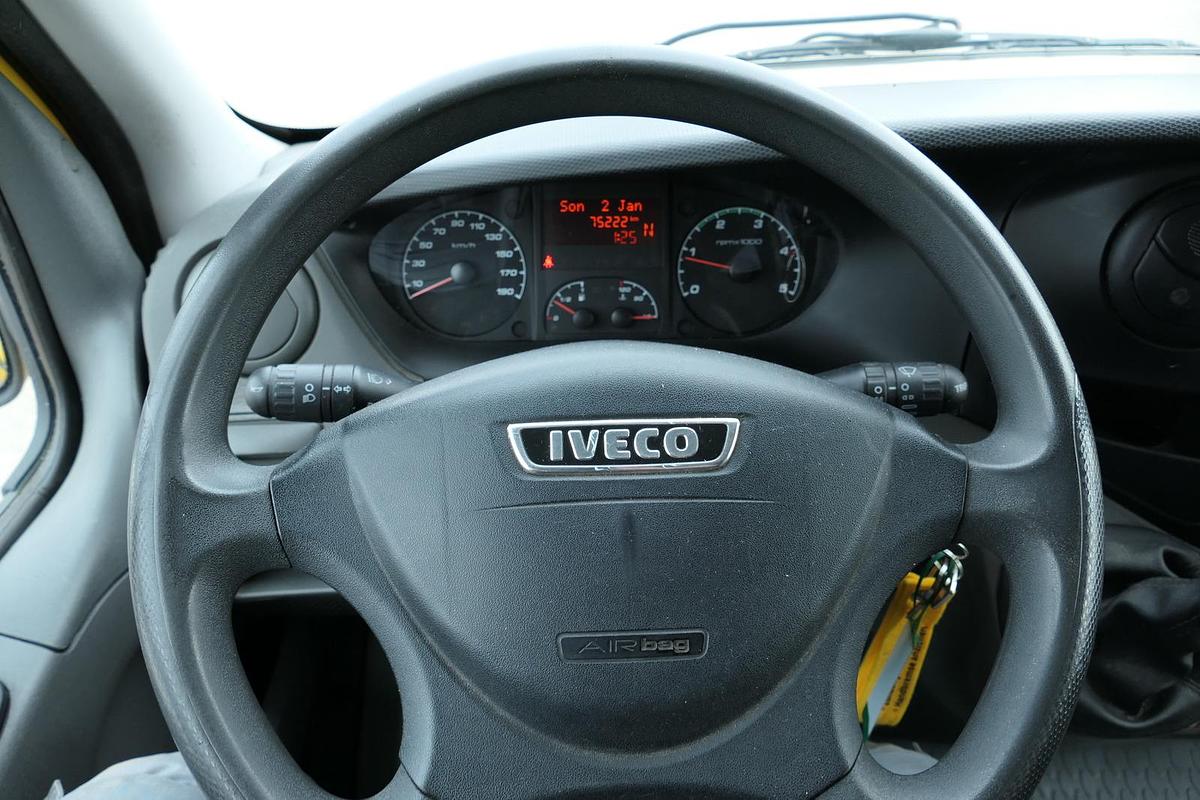 Gebraucht Iveco Daily 35 S11 C30C AUTOMATIK KAMERA Regale LUFT DURCHGANG EURO-5 CoC