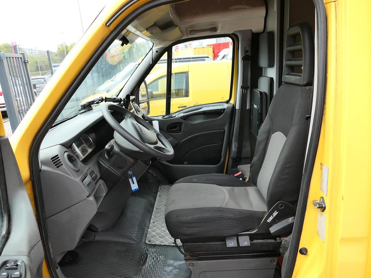 Gebraucht Iveco Daily 35 S11 C30C AUTOMATIK KAMERA MAXI Regale DURCHGANG