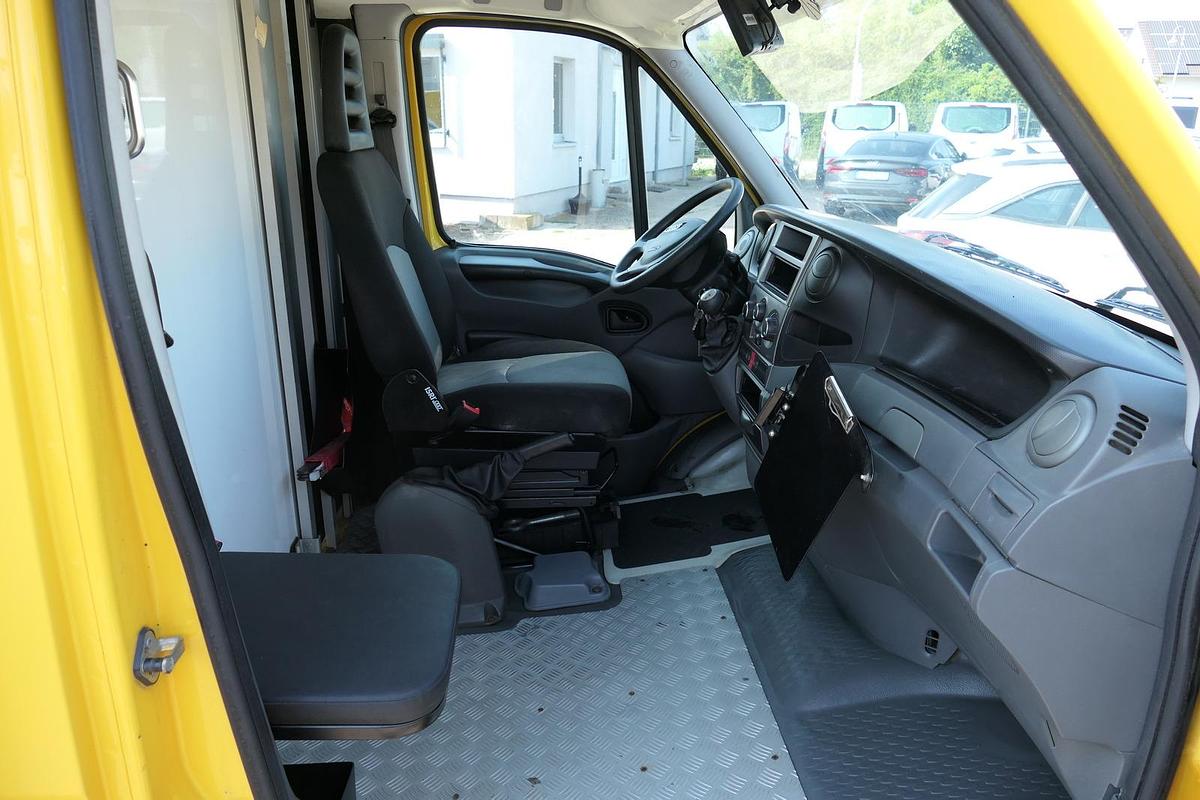 Gebraucht Iveco Daily 35 S11 C30C AUTOMATIK KAMERA Regale LUFT DURCHGANG EURO-5 CoC